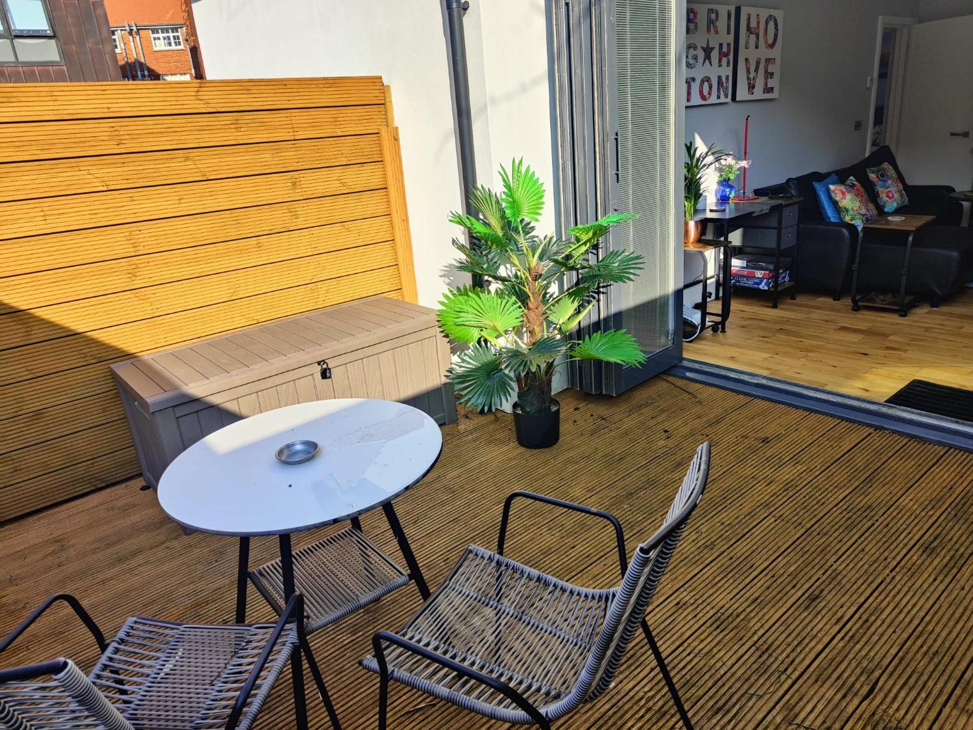 Modern Central Brighton Patio Flat - Free Parking! Kültér fotó